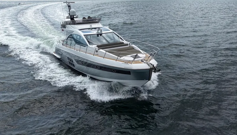 Slide: The Image of Azimut S6 Sportfly 2020 - 15