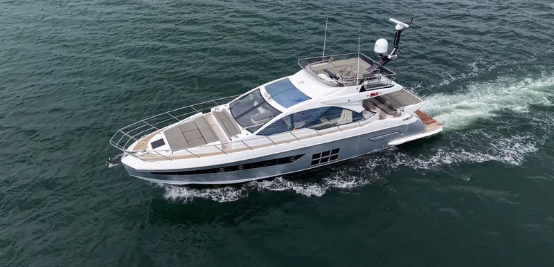 Slide: The Image of Azimut S6 Sportfly 2020 - 16