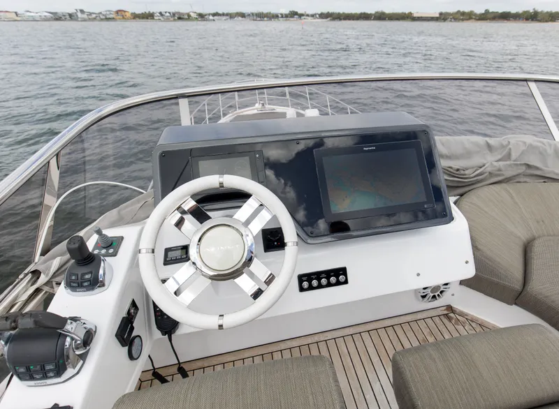 Slide: The Image of Azimut S6 Sportfly 2020 - 33