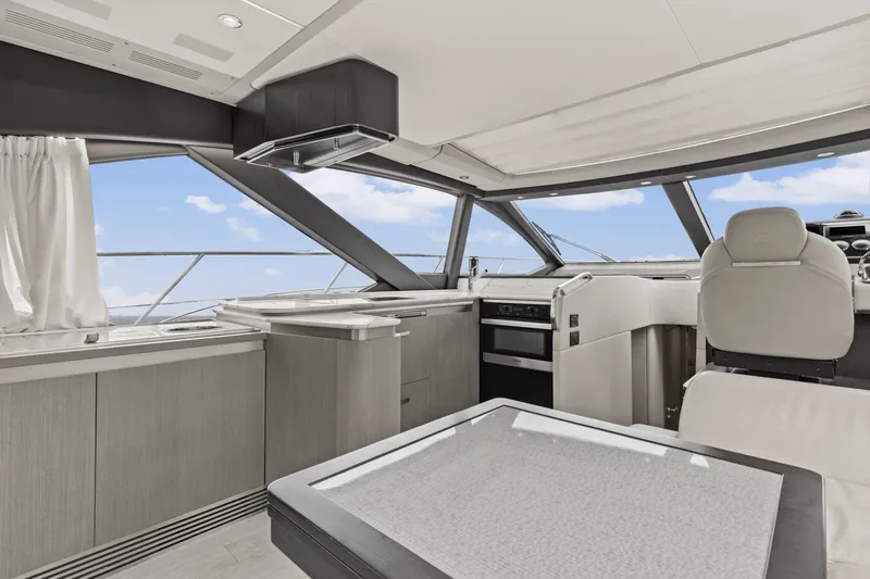 Slide: The Image of Azimut S6 Sportfly 2020 - 39