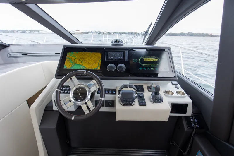 Slide: The Image of Azimut S6 Sportfly 2020 - 48
