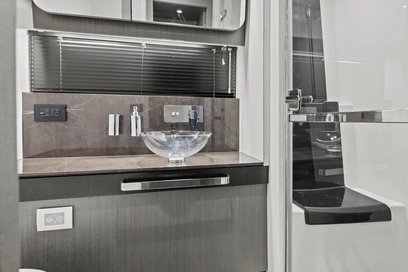 Slide: The Image of Azimut S6 Sportfly 2020 - 56