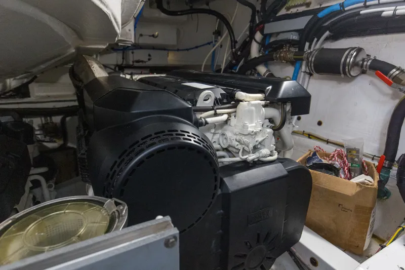 Slide: The Image of Azimut S6 Sportfly 2020 - 61