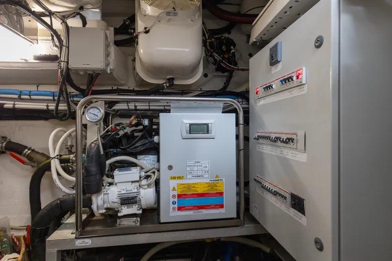 Slide: The Image of Azimut S6 Sportfly 2020 - 62