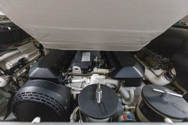 Slide: The Image of Azimut S6 Sportfly 2020 - 63