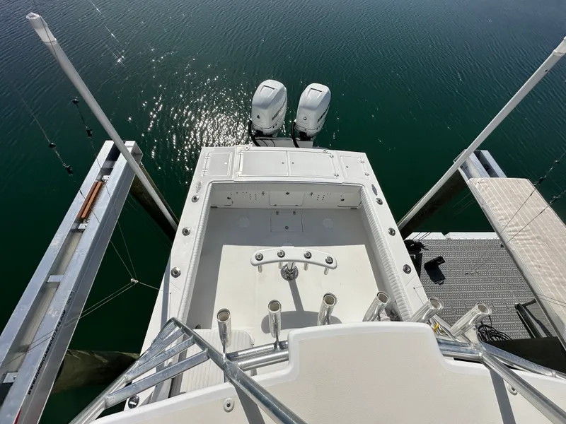 Slide: The Image of Ocean Master 31 EXPRESS SPORT CABIN 2005 - 26