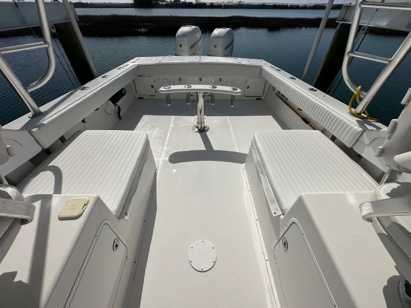 Slide: The Image of Ocean Master 31 EXPRESS SPORT CABIN 2005 - 21