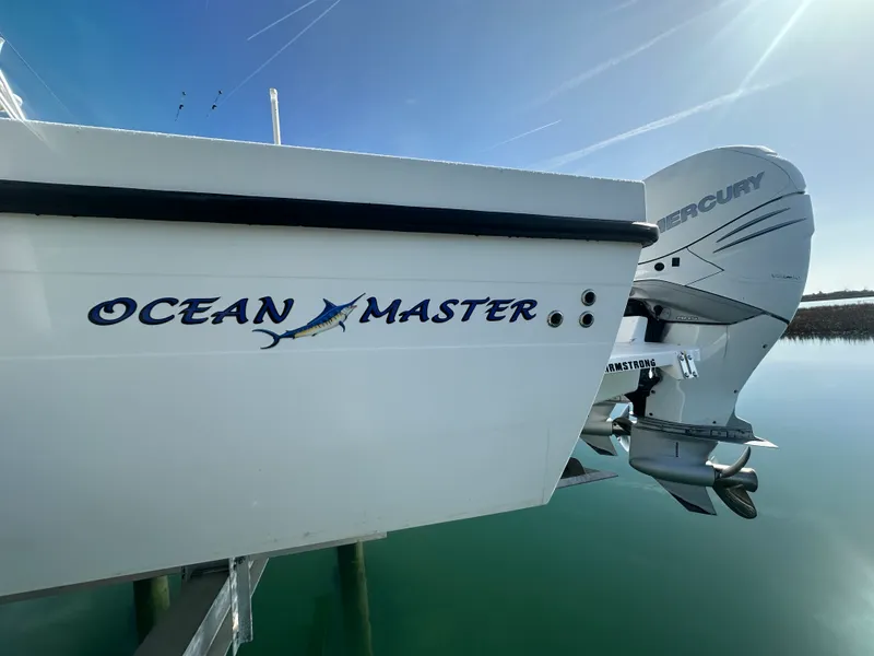 Slide: The Image of Ocean Master 31 EXPRESS SPORT CABIN 2005 - 28