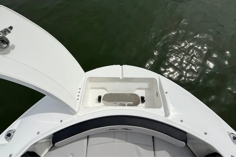Slide: The Image of Sea Ray SPX 210 Outboard 2026 - 24
