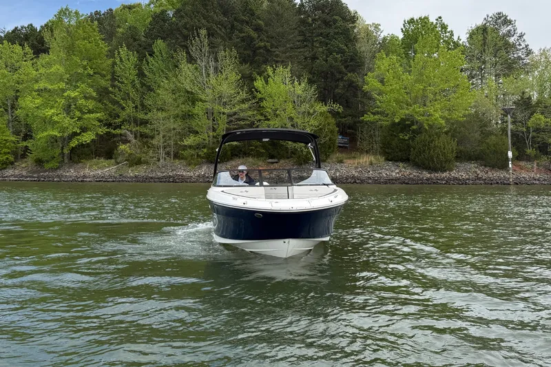 Slide: The Image of Sea Ray SPX 210 Outboard 2026 - 5