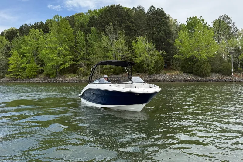 Slide: The Image of Sea Ray SPX 210 Outboard 2026 - 6