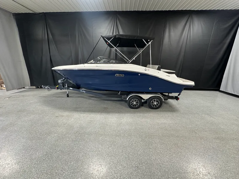 The Image of Sea Ray SPX 210 2026 - 0