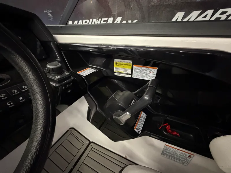 Slide: The Image of Yamaha 242S 2020 - 27