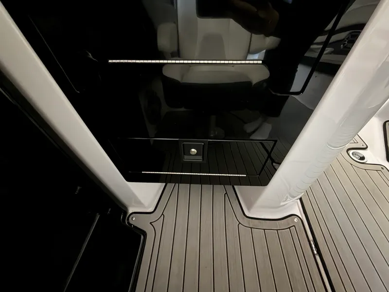Slide: The Image of Yamaha 242S 2020 - 32
