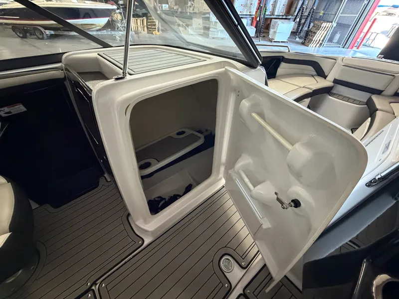 Slide: The Image of Yamaha 242S 2020 - 34