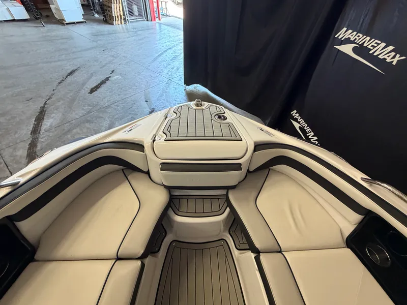 Slide: The Image of Yamaha 242S 2020 - 43