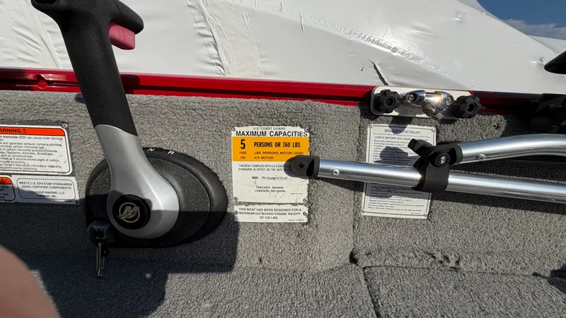 Slide: The Image of Sun Tracker PRO V-175 2012 - 17