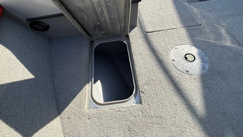 Slide: The Image of Sun Tracker PRO V-175 2012 - 18