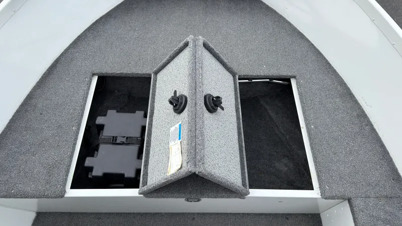 Slide: The Image of Alumacraft LUNKER 165 LTD 2003 - 16