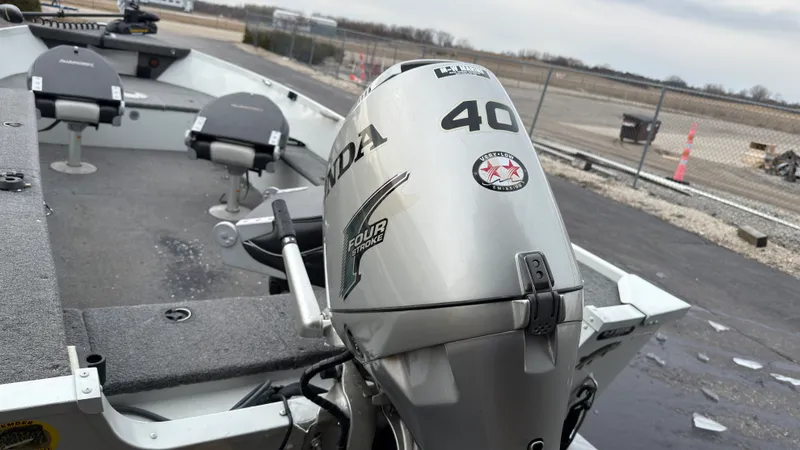 Slide: The Image of Alumacraft LUNKER 165 LTD 2003 - 3