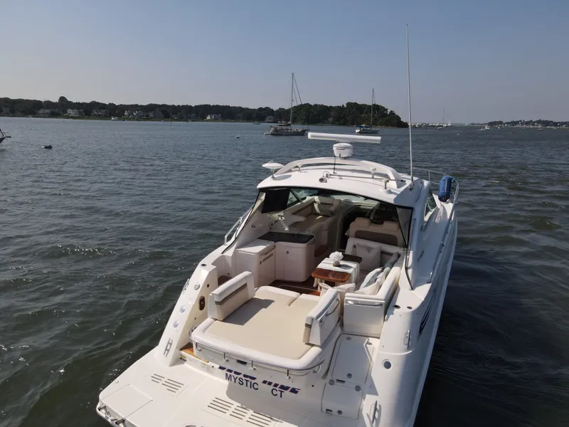 Slide: The Image of Sea Ray 410 SUNDANCER 2014 - 110