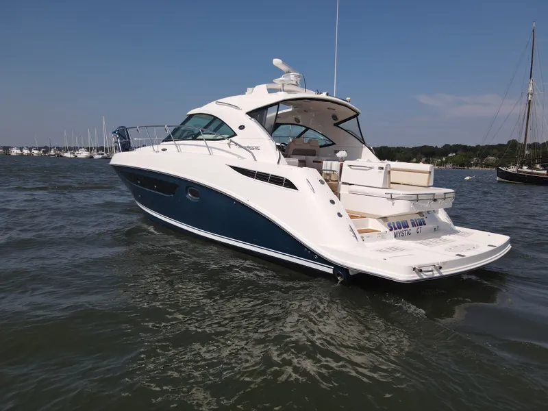 Slide: The Image of Sea Ray 410 SUNDANCER 2014 - 19