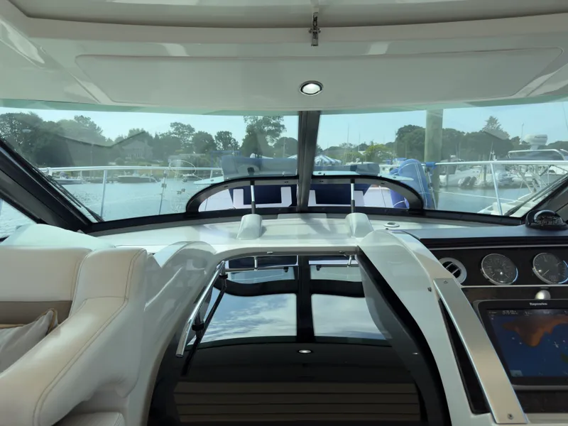 Slide: The Image of Sea Ray 410 SUNDANCER 2014 - 58