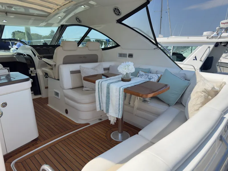 Slide: The Image of Sea Ray 410 SUNDANCER 2014 - 66