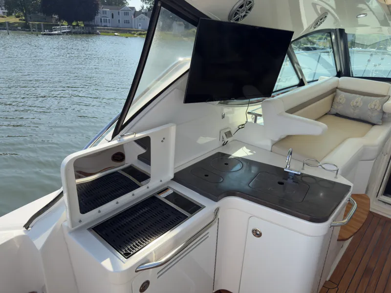 Slide: The Image of Sea Ray 410 SUNDANCER 2014 - 73