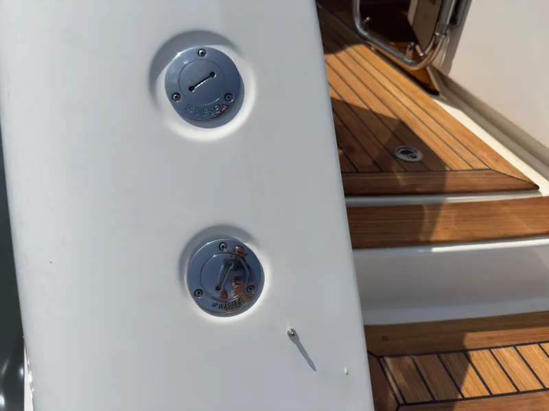 Slide: The Image of Sea Ray 410 SUNDANCER 2014 - 78