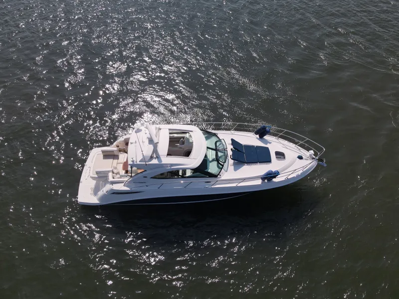 Slide: The Image of Sea Ray 410 SUNDANCER 2014 - 98