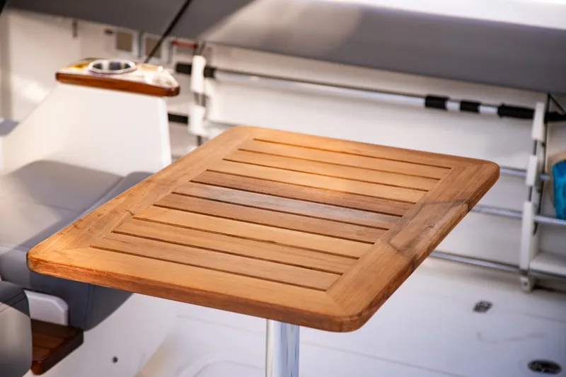 Slide: The Image of Boston Whaler 360 OUTRAGE 2023 - 39