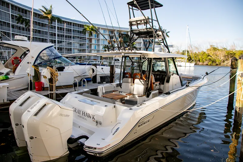 Slide: The Image of Boston Whaler 360 OUTRAGE 2023 - 43