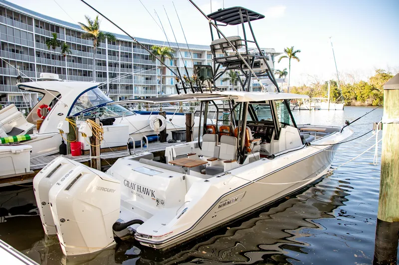Slide: The Image of Boston Whaler 360 OUTRAGE 2023 - 50