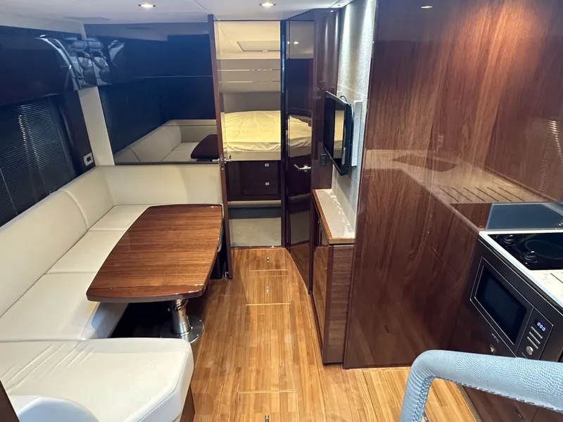 Slide: The Image of Princess V40 2019 - 15