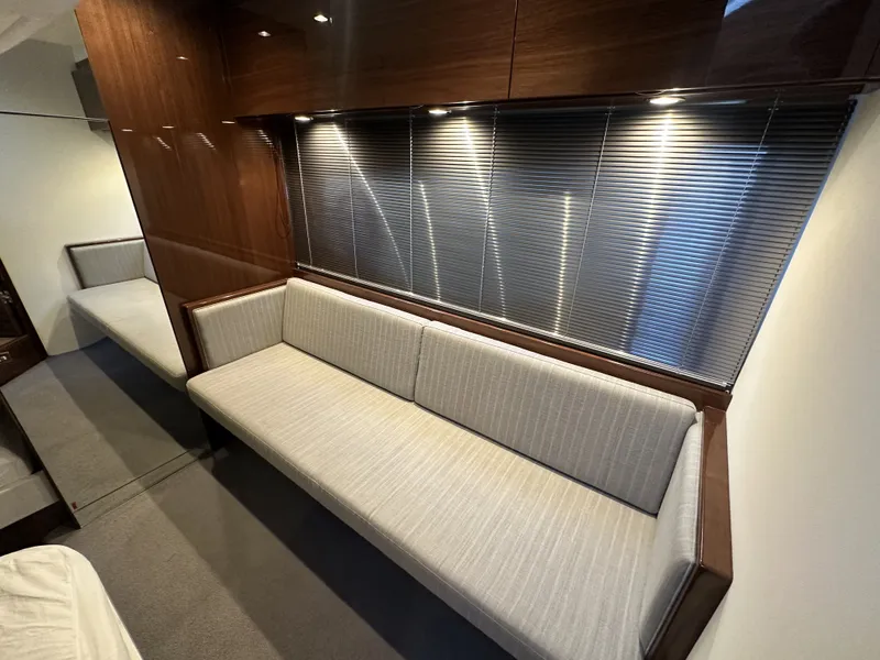 Slide: The Image of Princess V40 2019 - 25