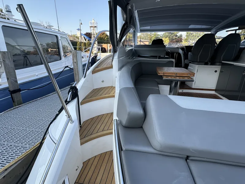 Slide: The Image of Princess V40 2019 - 4