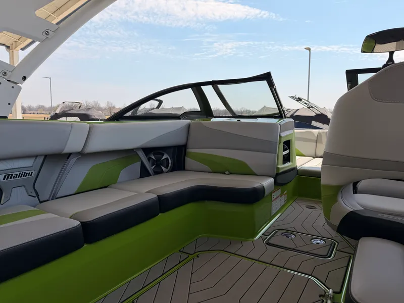 Slide: The Image of Malibu WAKESETTER 24 MXZ 2018 - 15