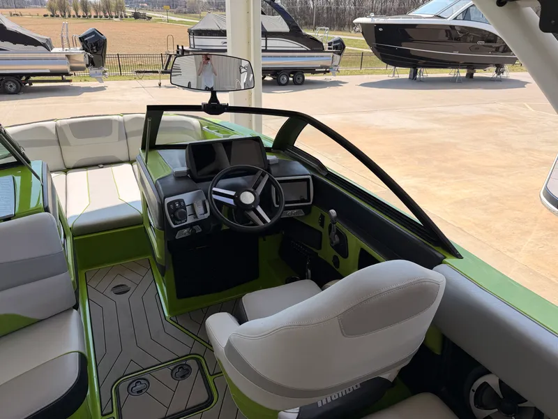 Slide: The Image of Malibu WAKESETTER 24 MXZ 2018 - 19