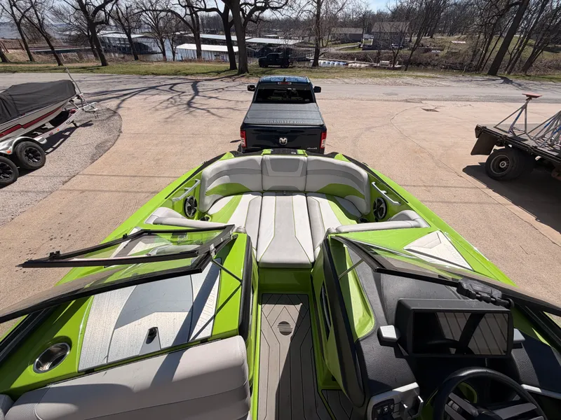 Slide: The Image of Malibu WAKESETTER 24 MXZ 2018 - 4