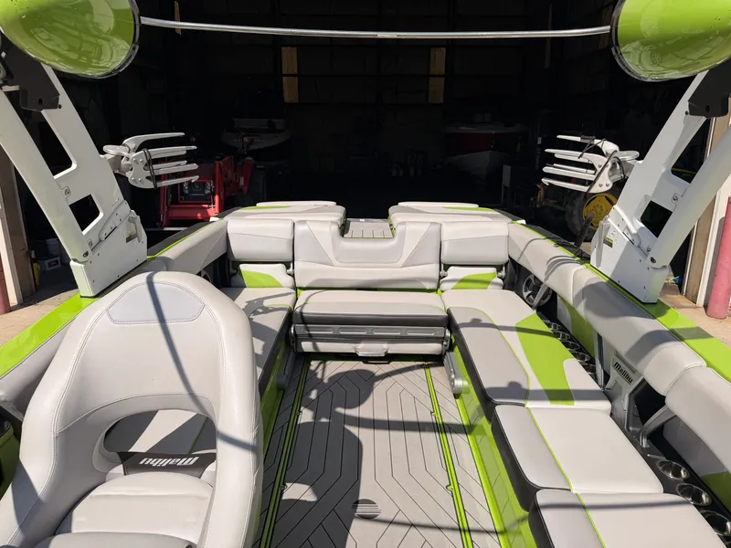 Slide: The Image of Malibu WAKESETTER 24 MXZ 2018 - 8