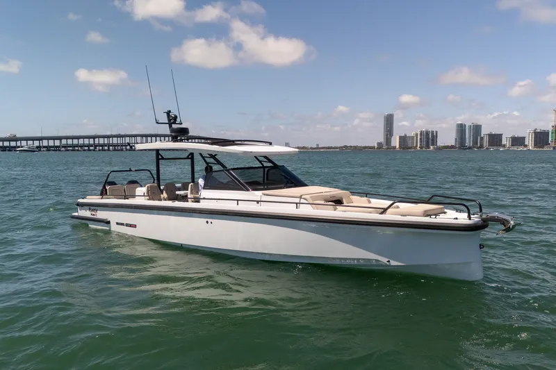 The Image of Axopar SHADOW 900ST 2023 - undefined