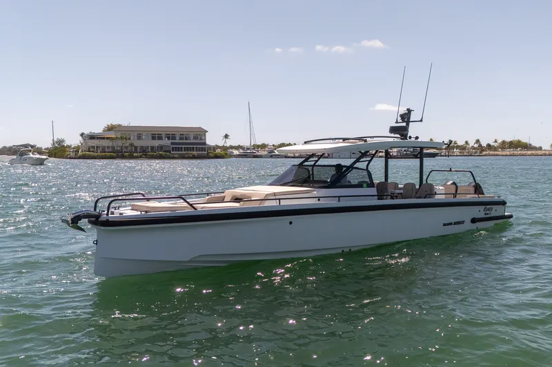 Slide: The Image of Axopar SHADOW 900ST 2023 - 30