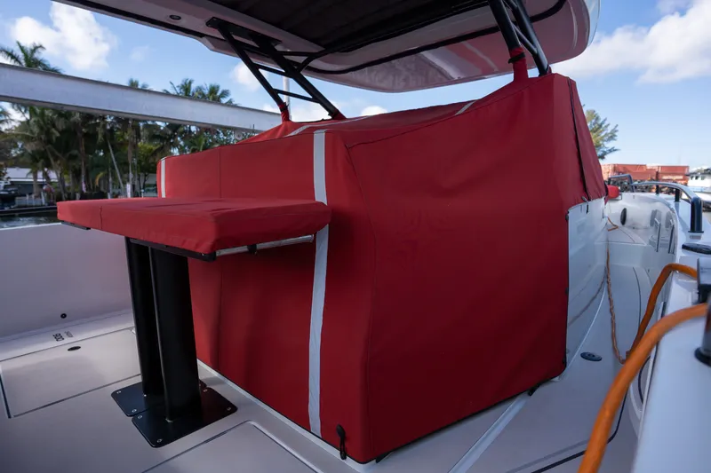 Slide: The Image of Axopar SHADOW 900ST 2023 - 40