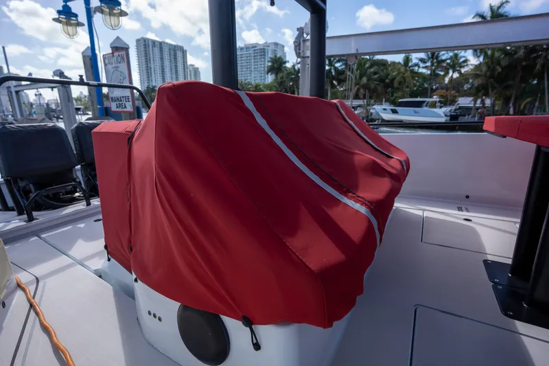 Slide: The Image of Axopar SHADOW 900ST 2023 - 41