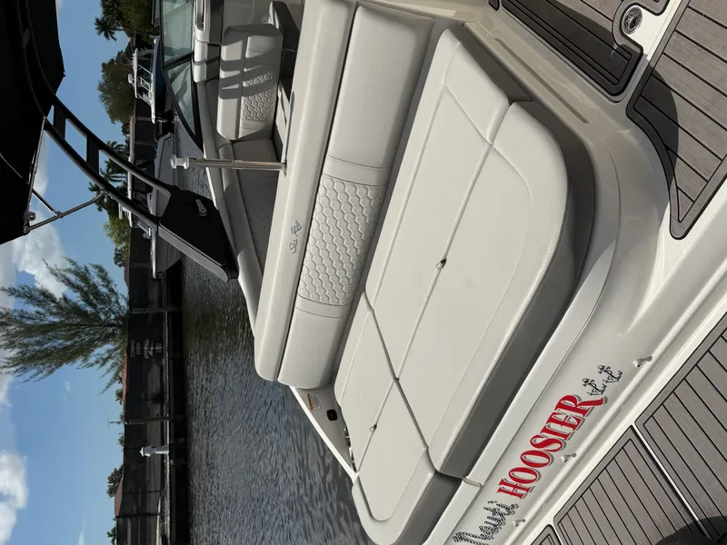 Slide: The Image of Sea Ray 270SD OB 2024 - 20