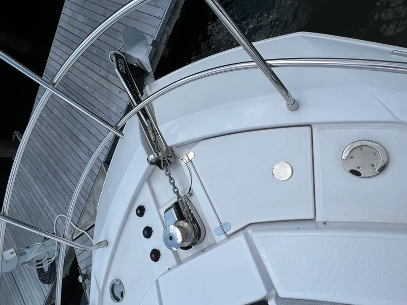 Slide: The Image of Azimut 50 FLY 2023 - 42