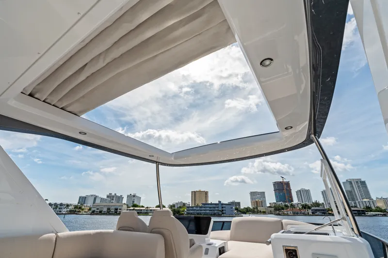 Slide: The Image of Azimut Fly 53 2026 - 33