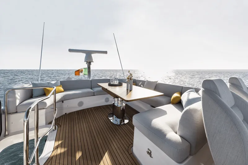 Slide: The Image of Azimut Fly 53 2026 - 20