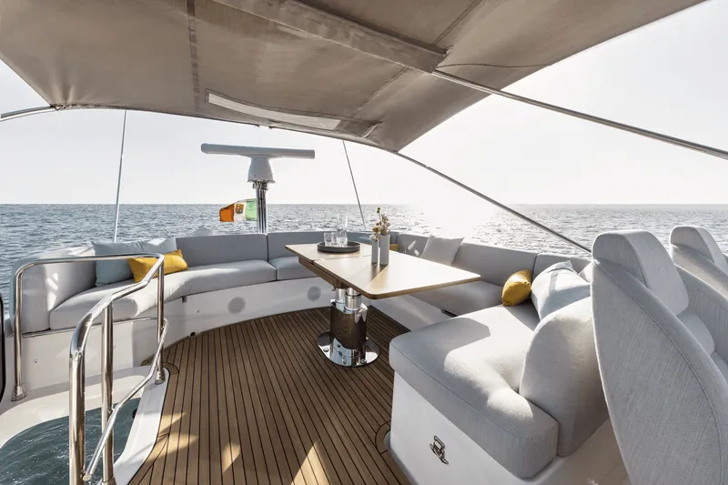 Slide: The Image of Azimut Fly 53 2026 - 21